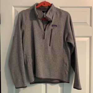 Men’s grey Patagonia pullover